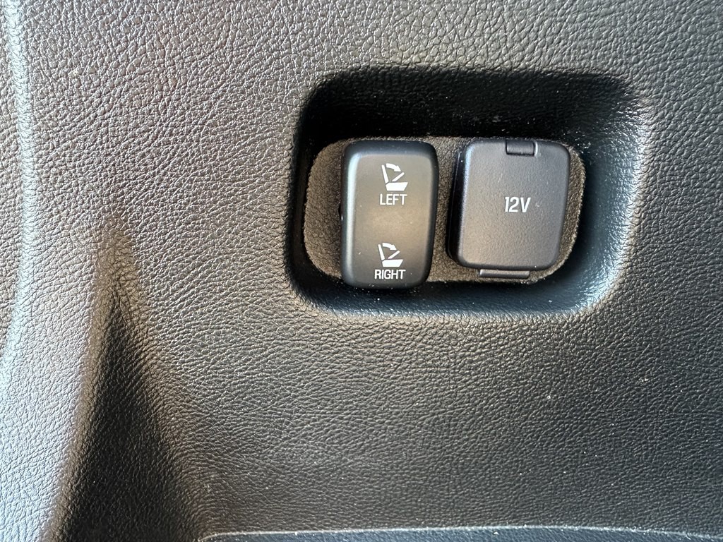 2022 Ford Edge Image 11