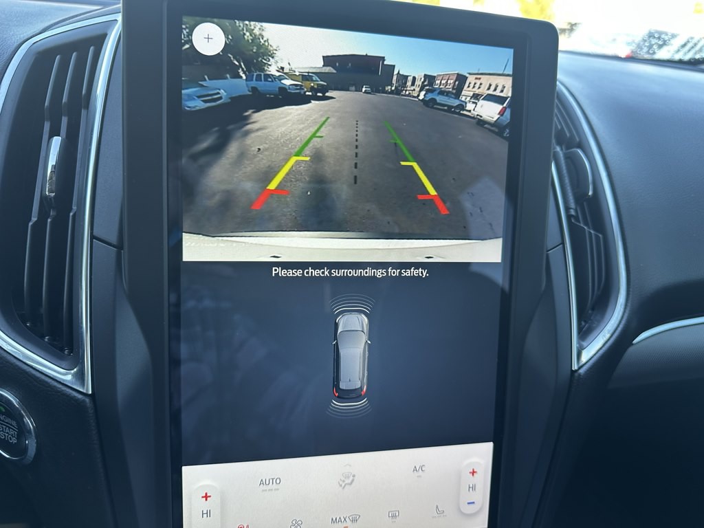 2022 Ford Edge Image 25