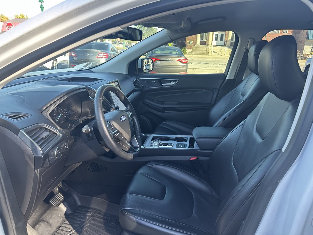 2022 Ford Edge Image 31