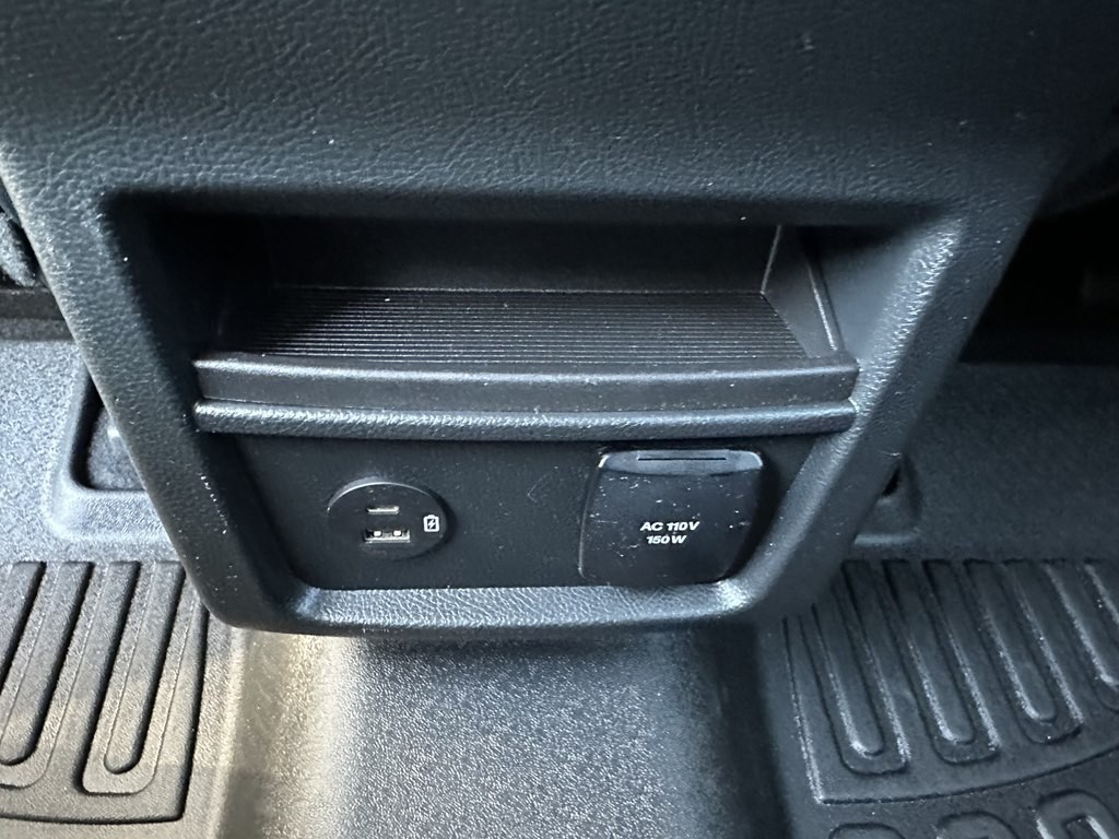 2022 Ford Edge Image 35