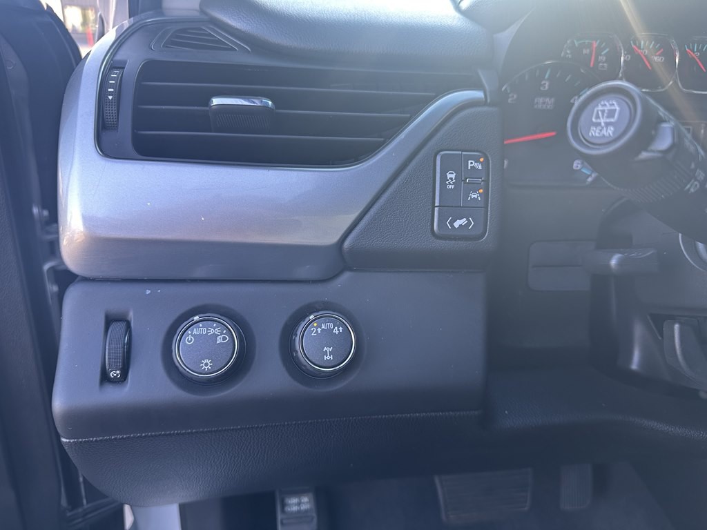 2019 Chevrolet Tahoe Image 17