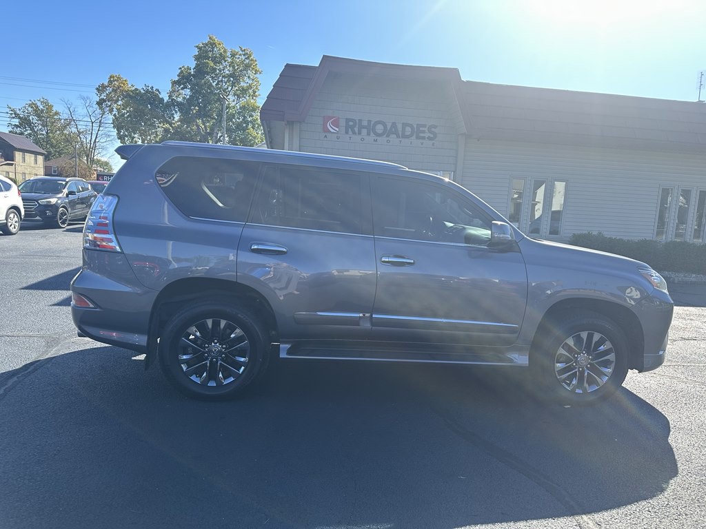 2018 Lexus GX Image 6