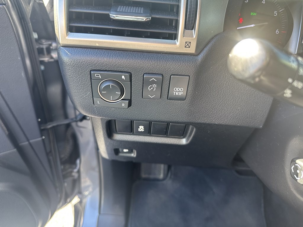 2018 Lexus GX Image 19