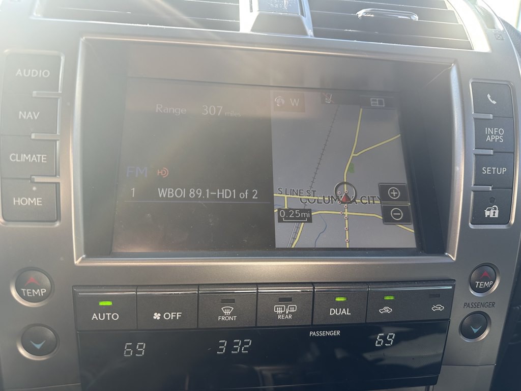 2018 Lexus GX Image 28