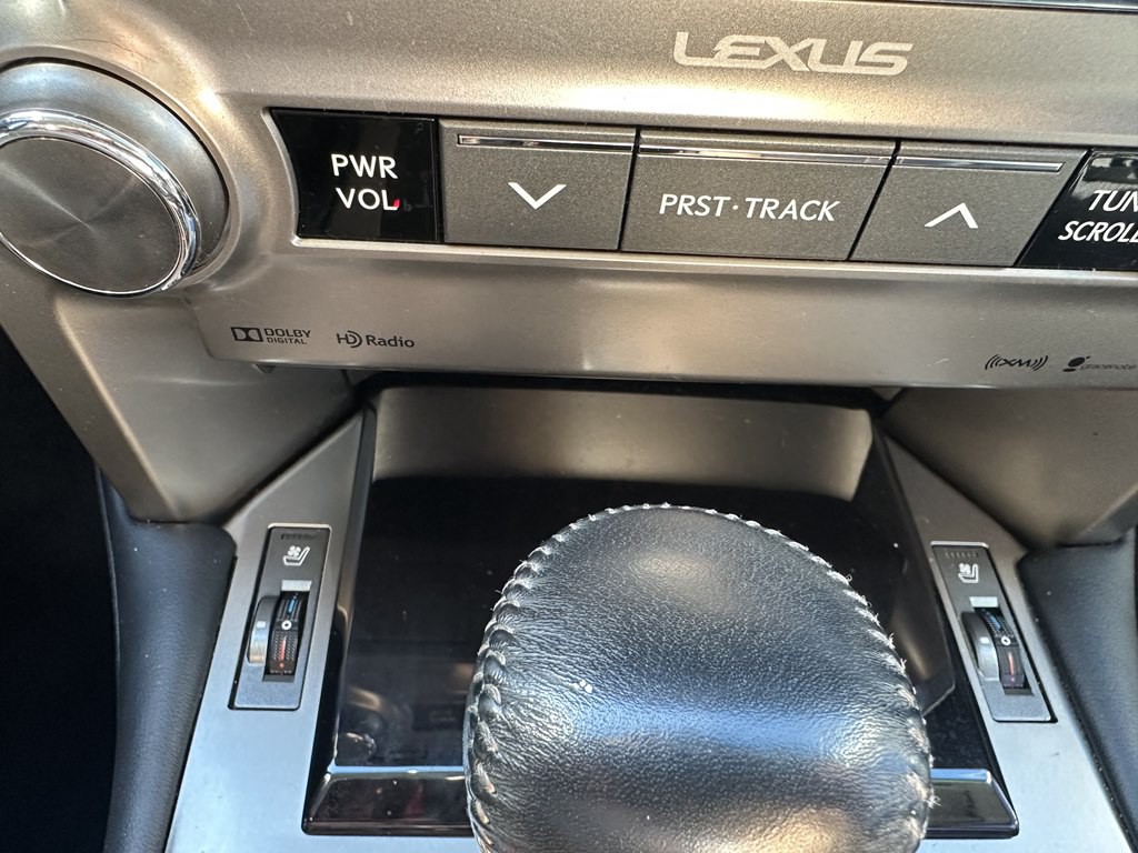 2018 Lexus GX Image 31