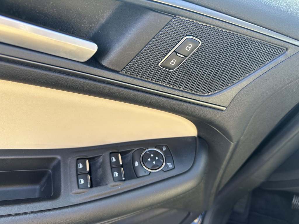2021 Ford Edge Image 14
