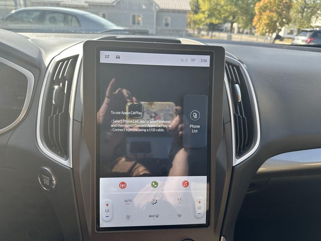 2021 Ford Edge Image 24