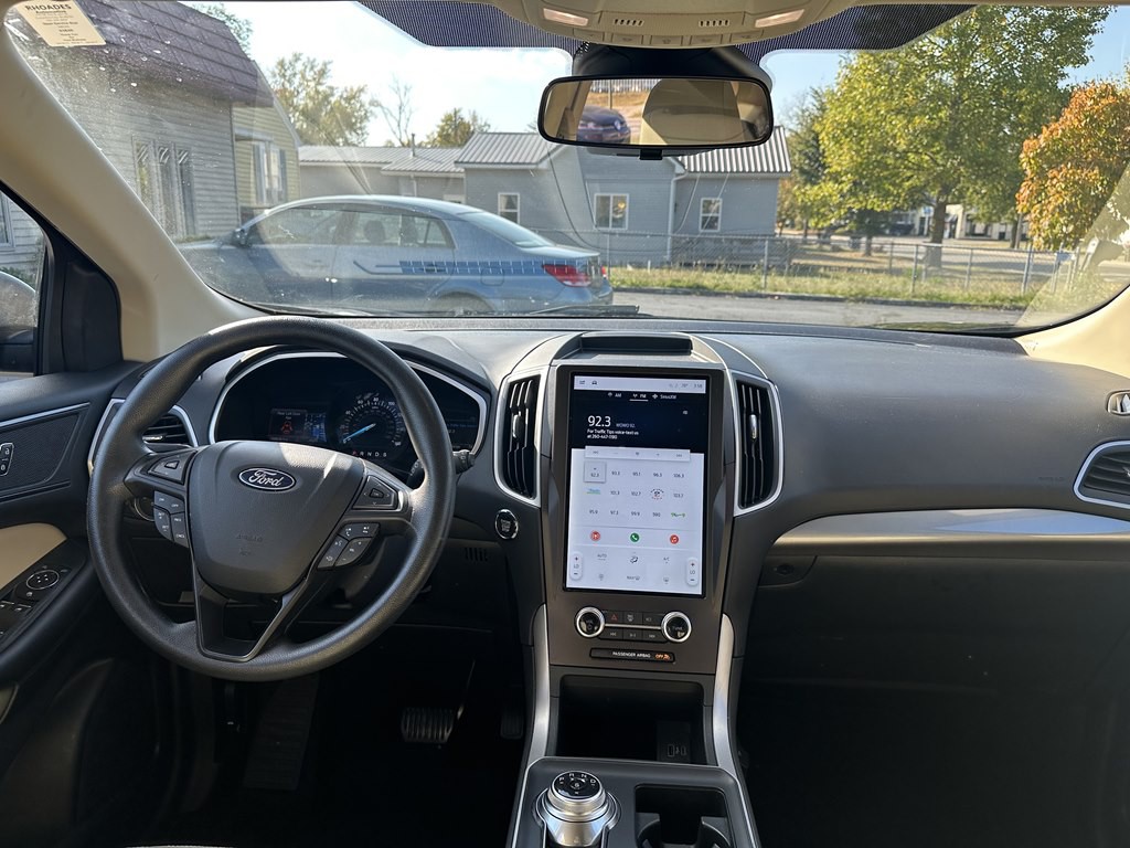 2021 Ford Edge Image 33
