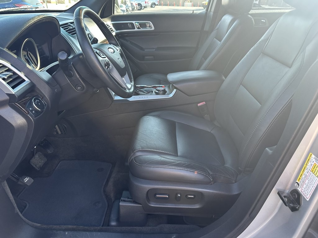 2015 Ford Explorer Image 14