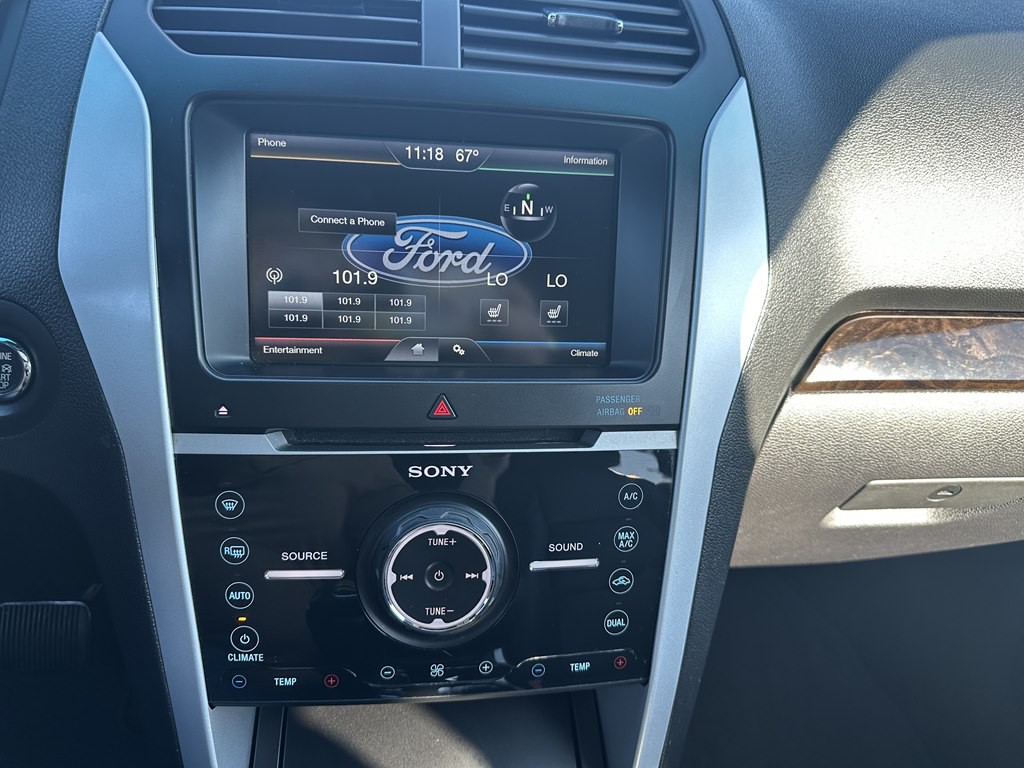 2015 Ford Explorer Image 21