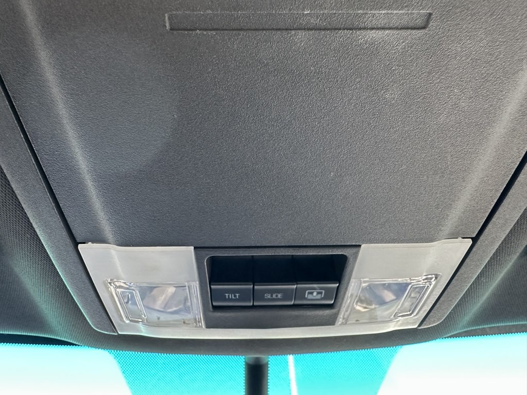 2015 Ford Explorer Image 25
