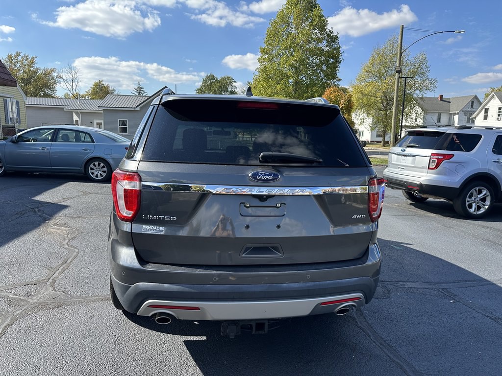 2016 Ford Explorer Image 4