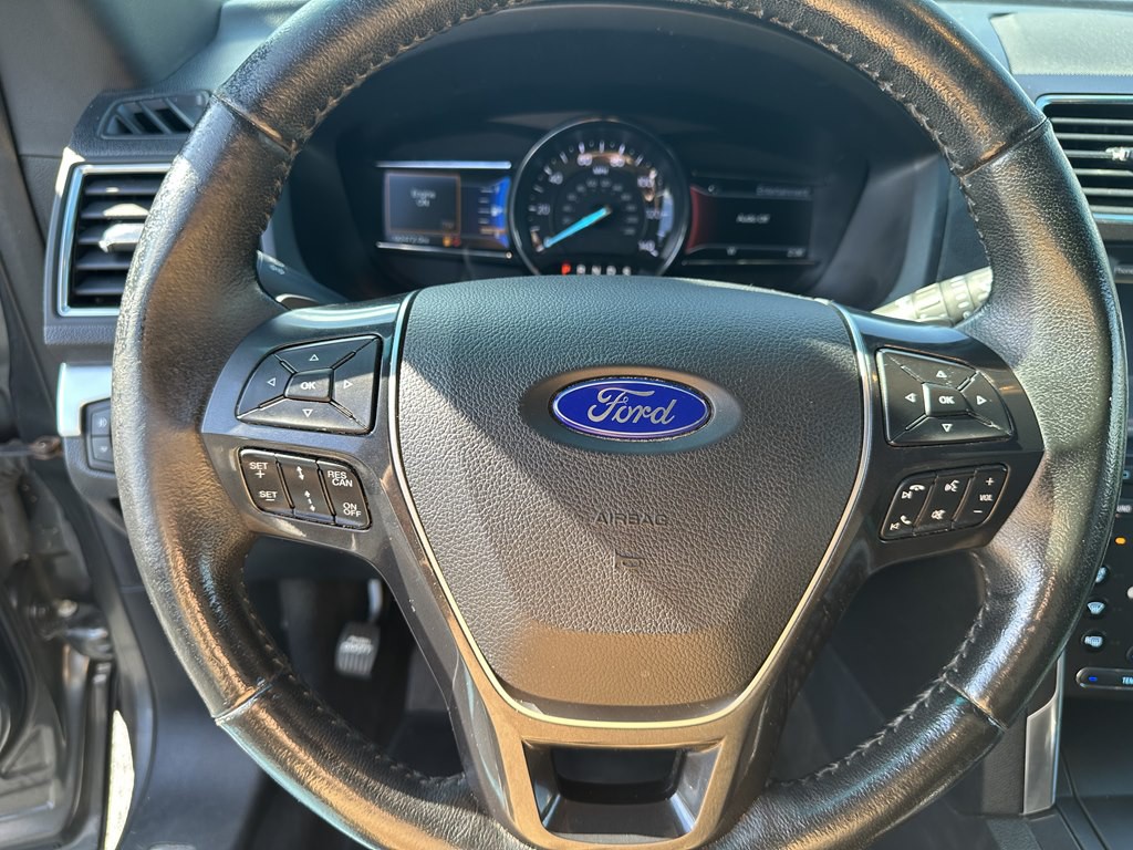 2016 Ford Explorer Image 21