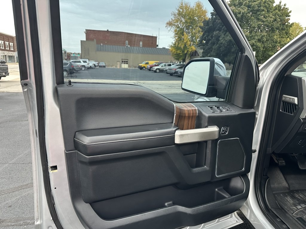2015 Ford F-150 Image 11