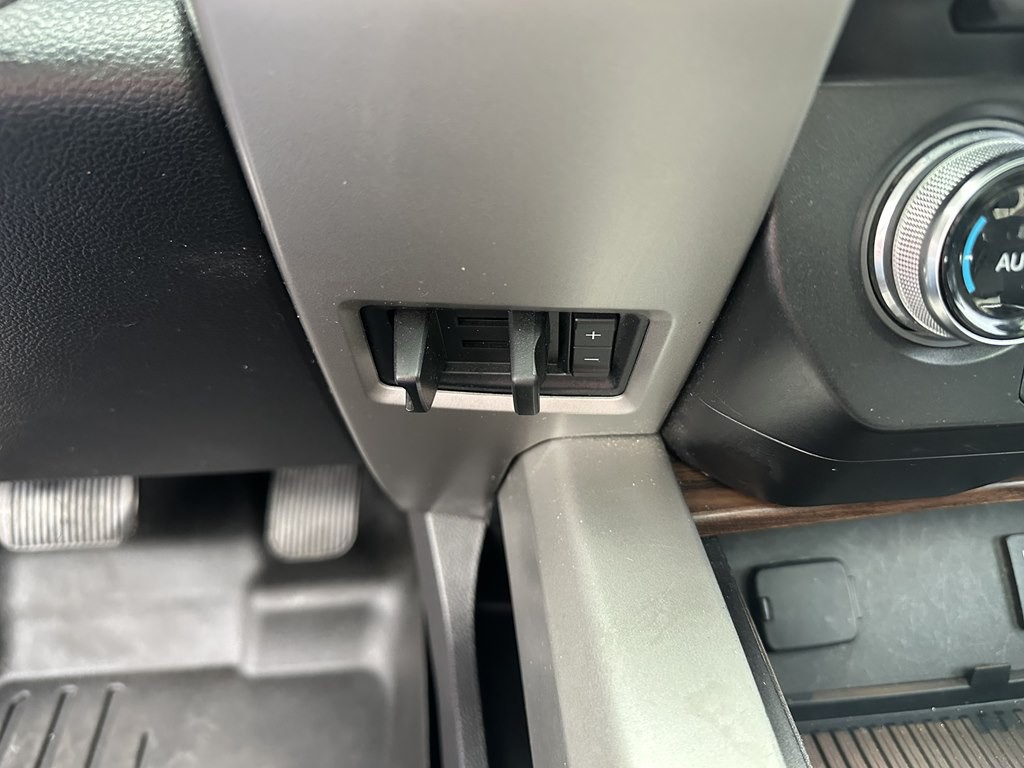 2015 Ford F-150 Image 27