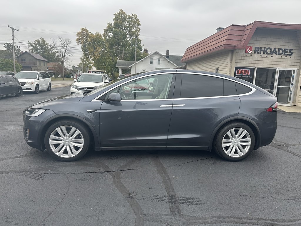 2018 Tesla Model X Image 2