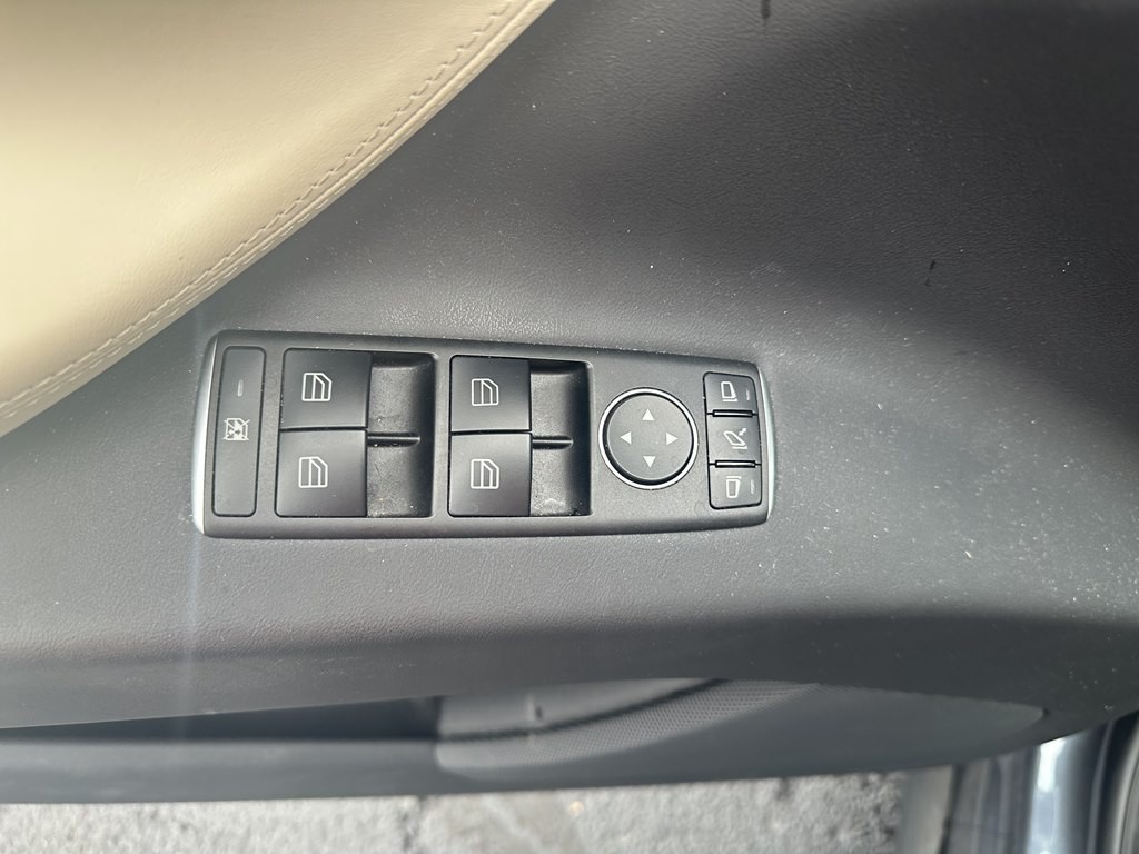 2018 Tesla Model X Image 14