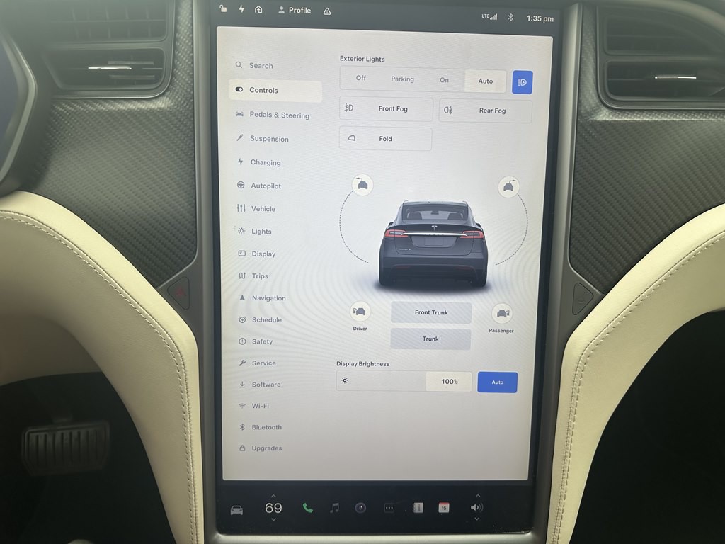 2018 Tesla Model X Image 20