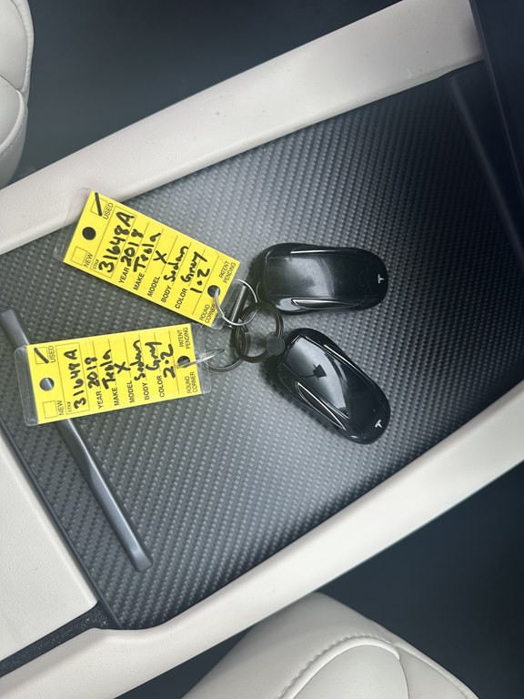 2018 Tesla Model X Image 35