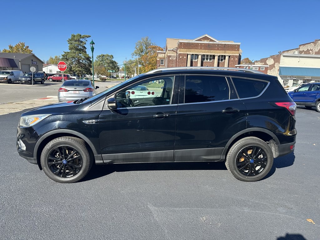 2017 Ford Escape Image 2