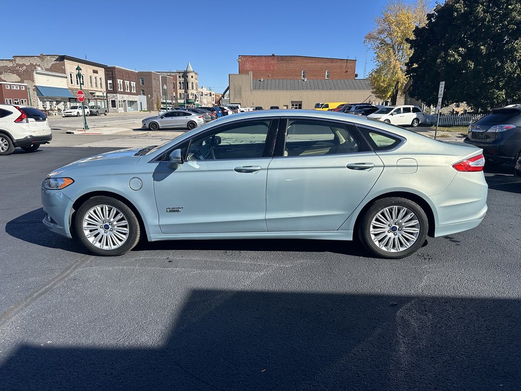 2014 Ford Fusion Image 2