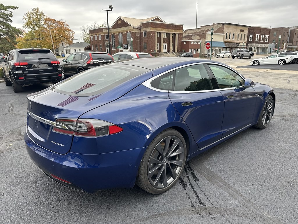 2020 Tesla Model S Image 5