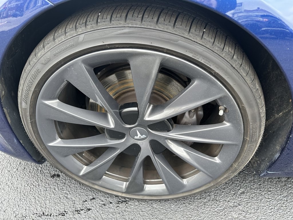 2020 Tesla Model S Image 11