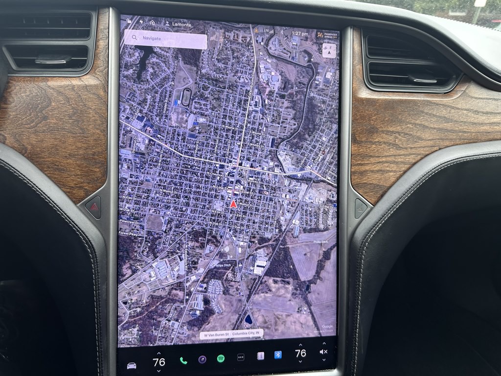 2020 Tesla Model S Image 20