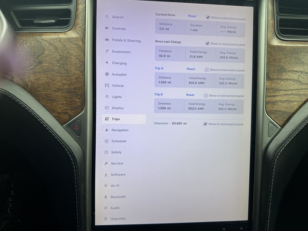 2020 Tesla Model S Image 29