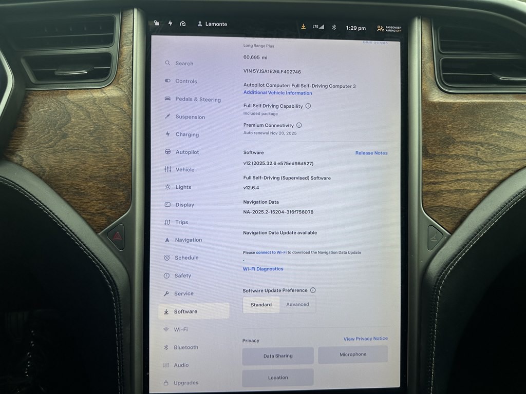 2020 Tesla Model S Image 38