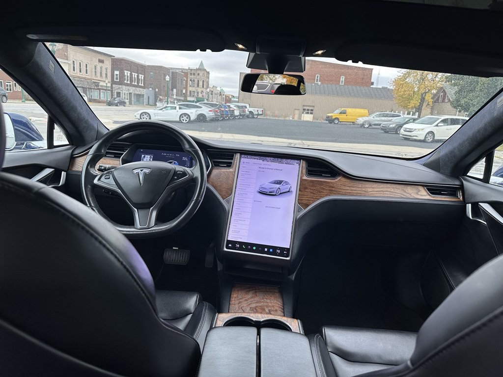 2020 Tesla Model S Image 45