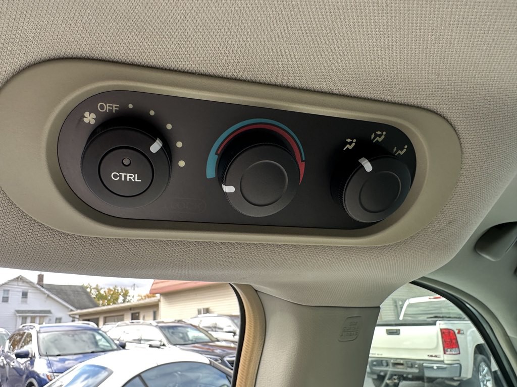 2006 Honda Odyssey Image 35