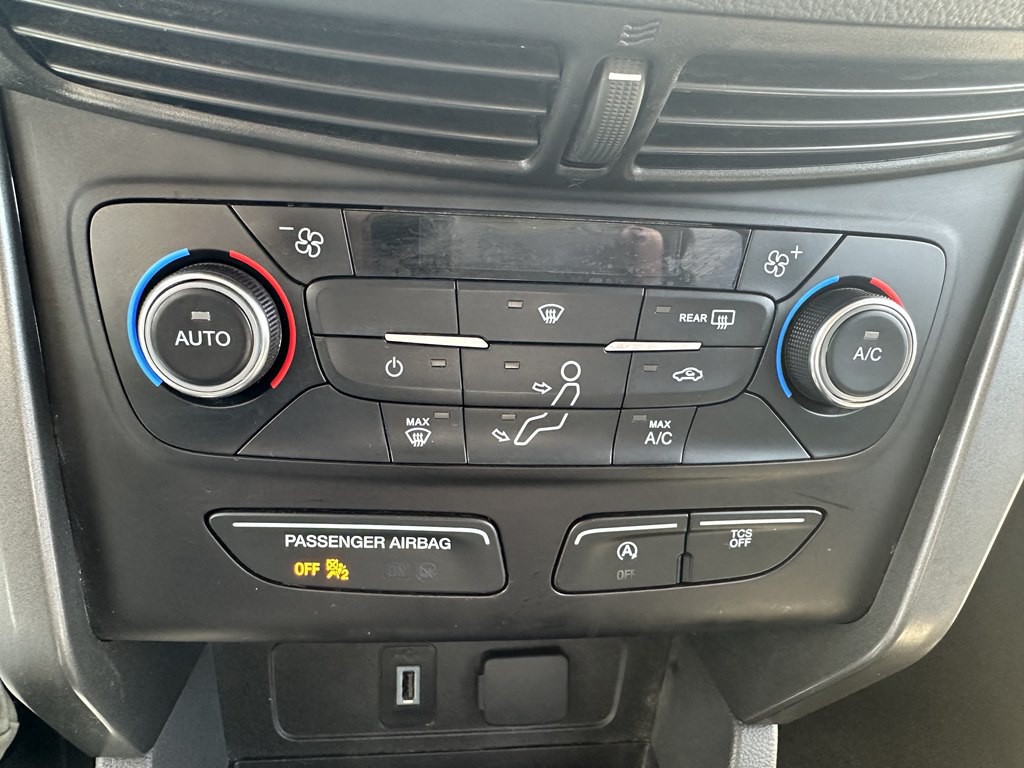 2017 Ford Escape Image 24