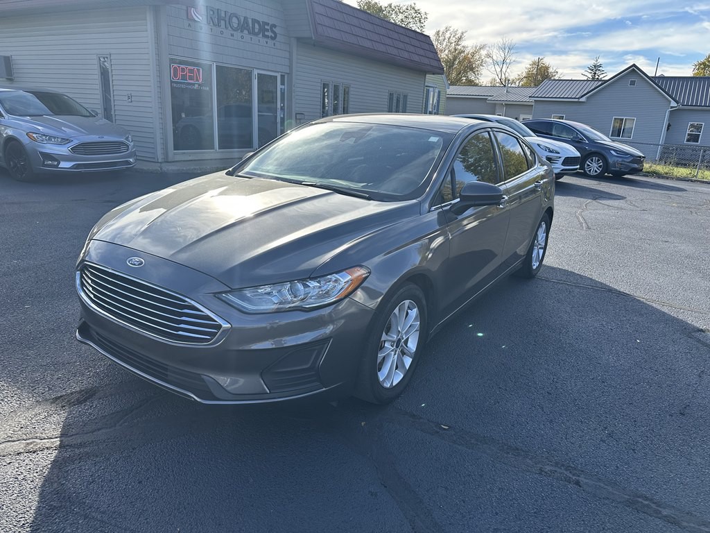 2020 Ford Fusion Image 1