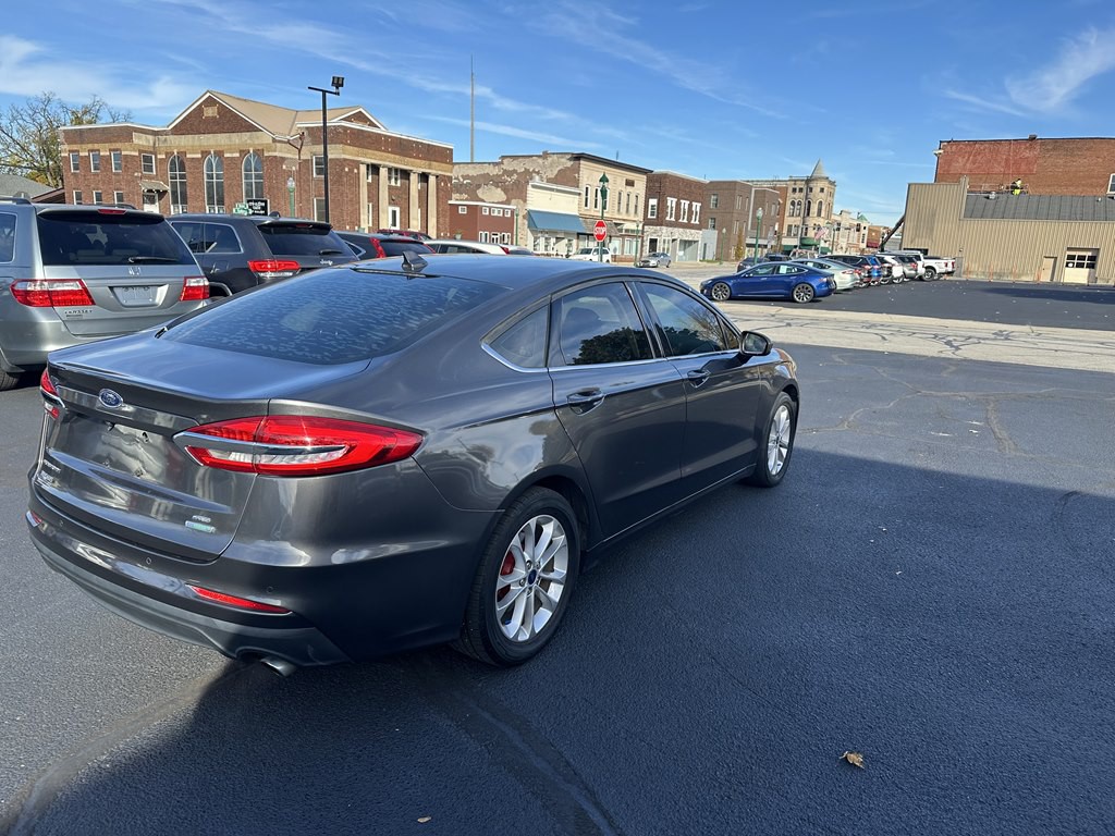 2020 Ford Fusion Image 5