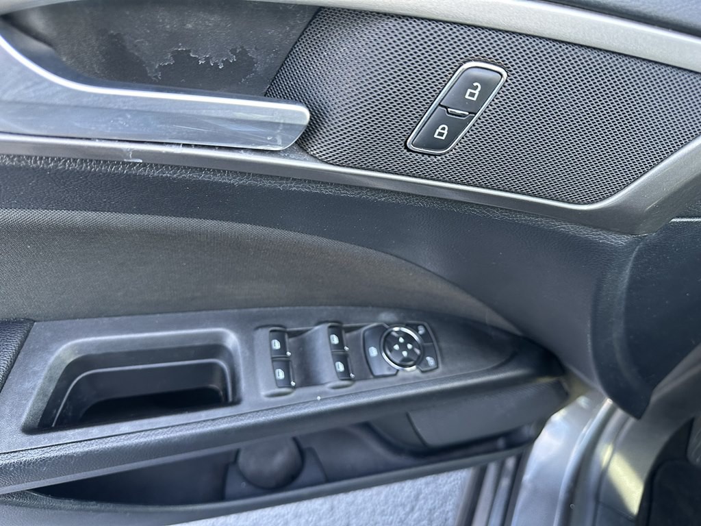2020 Ford Fusion Image 14