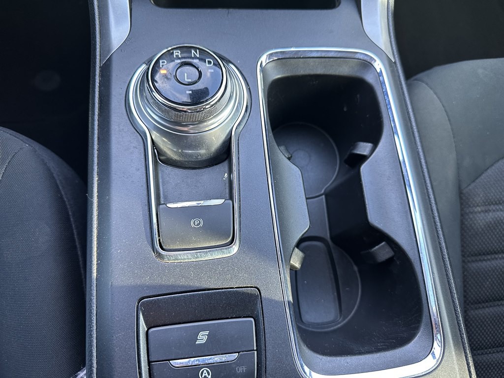 2020 Ford Fusion Image 24