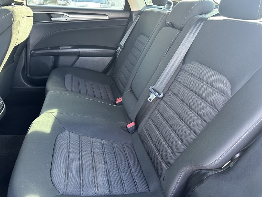 2020 Ford Fusion Image 28