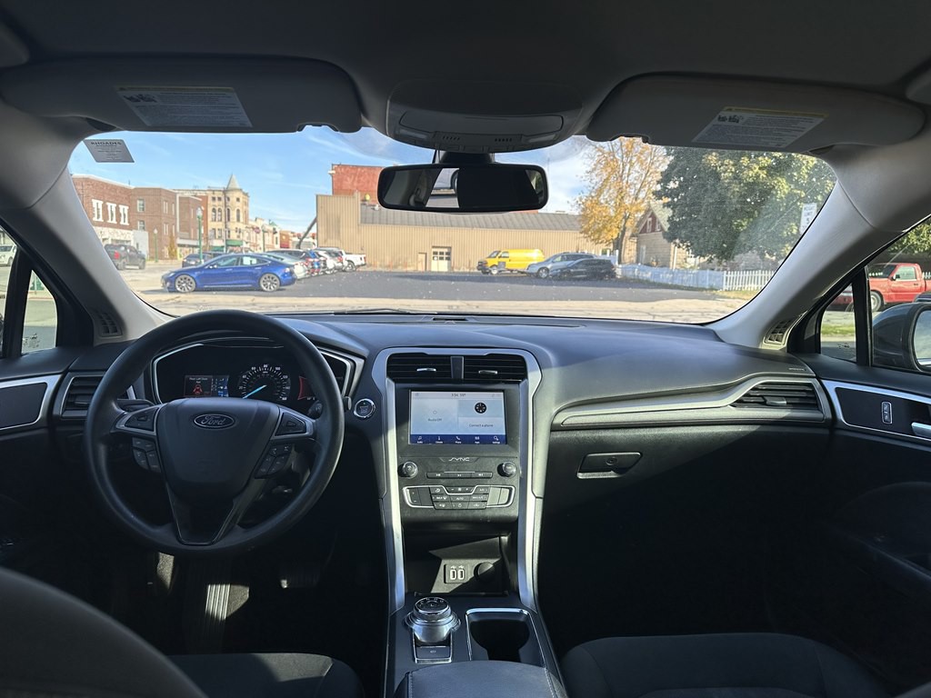 2020 Ford Fusion Image 30