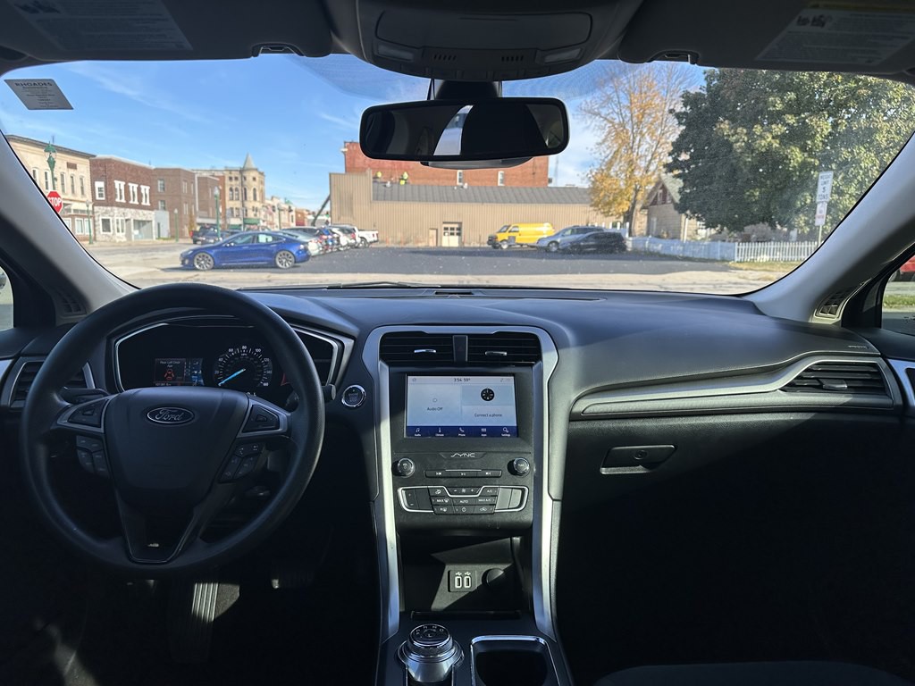 2020 Ford Fusion Image 31