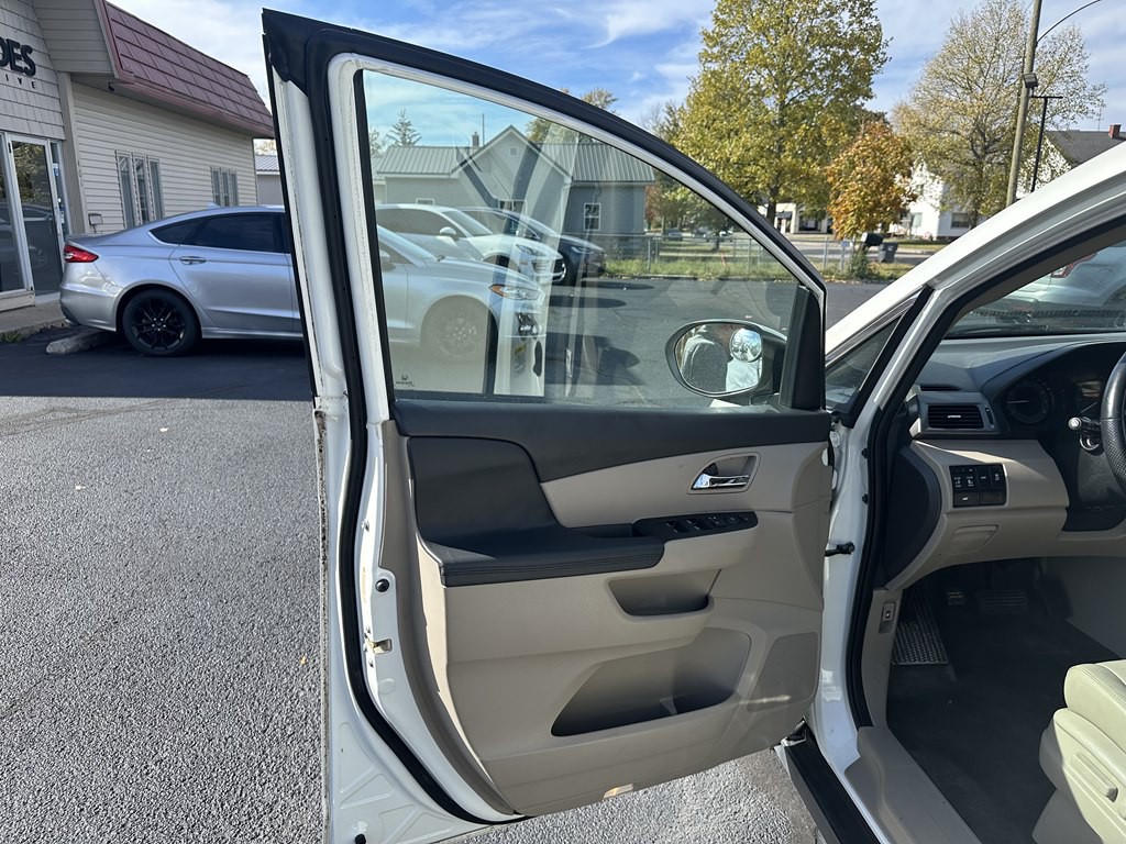 2014 Honda Odyssey Image 14