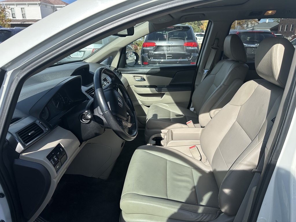 2014 Honda Odyssey Image 17