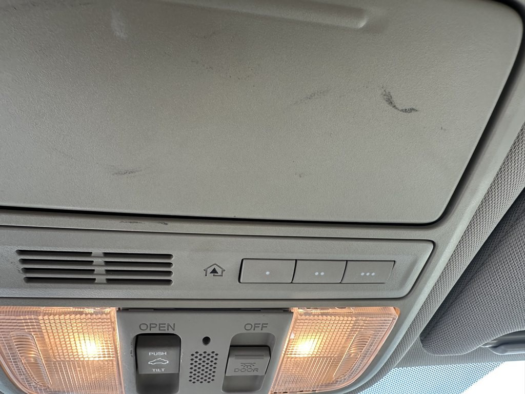 2014 Honda Odyssey Image 27