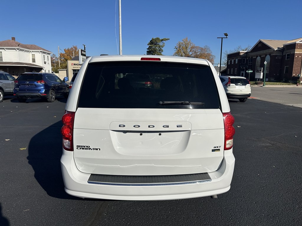 2017 Dodge Grand Caravan Image 4