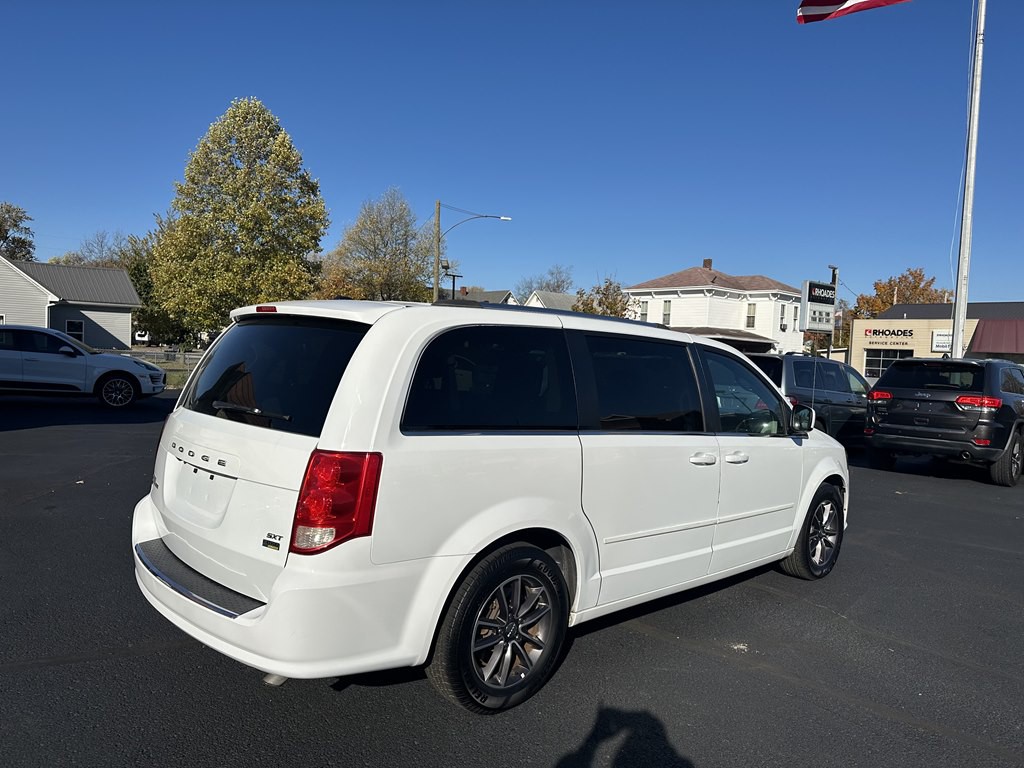 2017 Dodge Grand Caravan Image 5