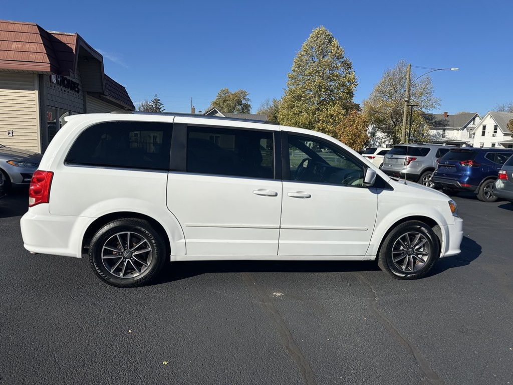 2017 Dodge Grand Caravan Image 6