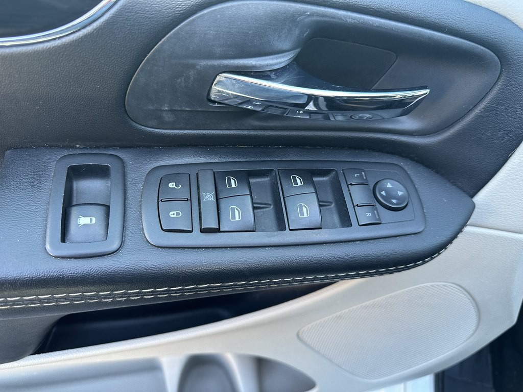2017 Dodge Grand Caravan Image 13