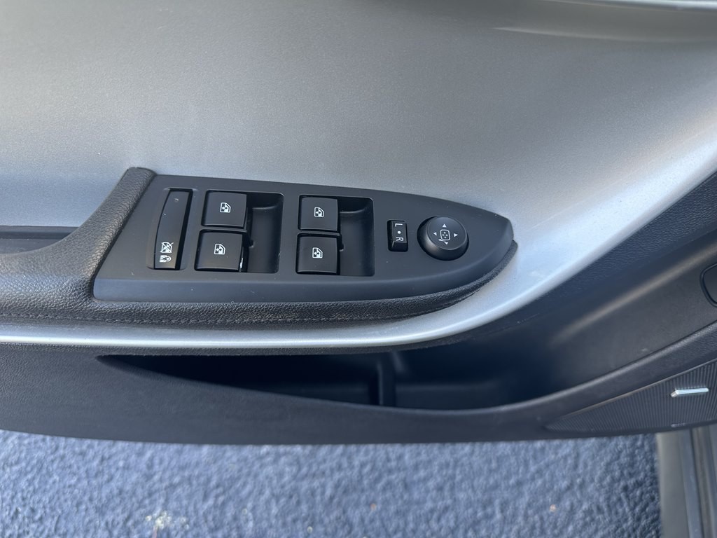 2015 Chevrolet Volt Image 14