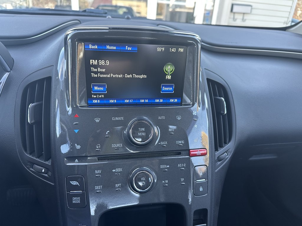 2015 Chevrolet Volt Image 22