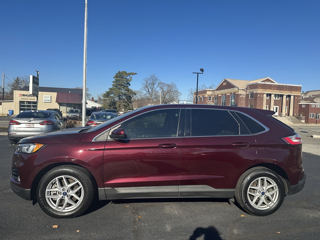 2021 Ford Edge Image 3